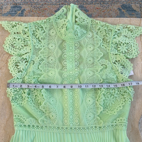 NWT Karen Millen Guipure Lace Pleated Skirt Midi Dress. Sold Out! - Picture 10 of 16